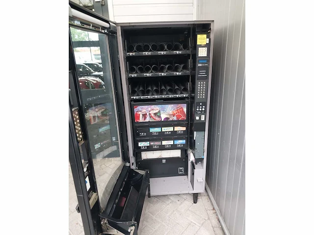 787f - vending machine - afbeelding 4 van  4