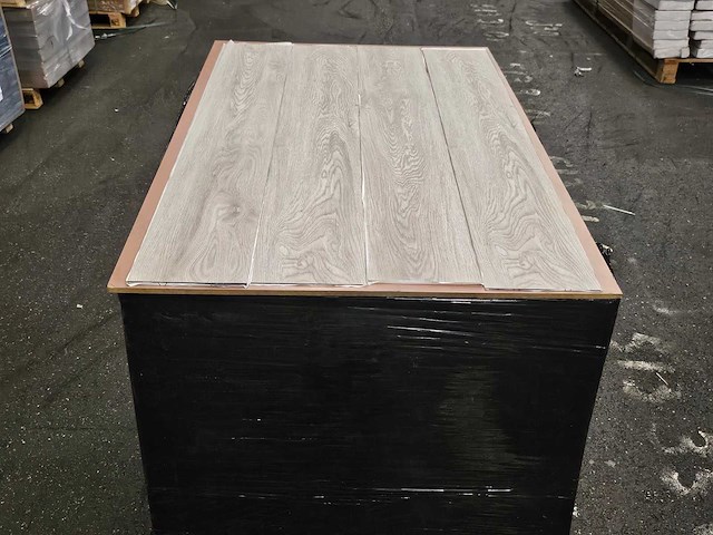 79 m2 pvc zelfklevend stroken - 1219 x 184 x 2,5 mm - afbeelding 3 van  3