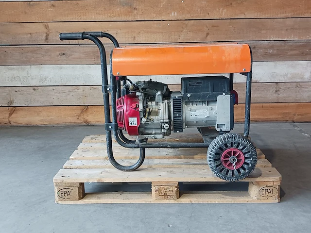 7kva 400 volt aggregaat - afbeelding 1 van  15
