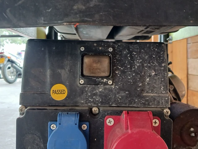 7kva 400 volt aggregaat - afbeelding 5 van  15