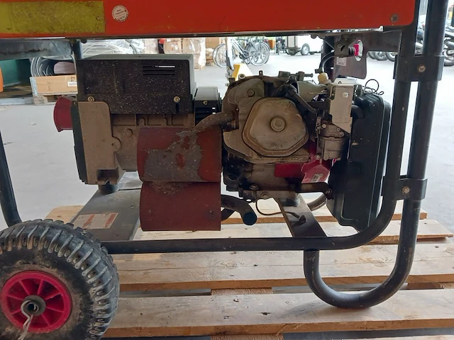 7kva 400 volt aggregaat - afbeelding 8 van  15
