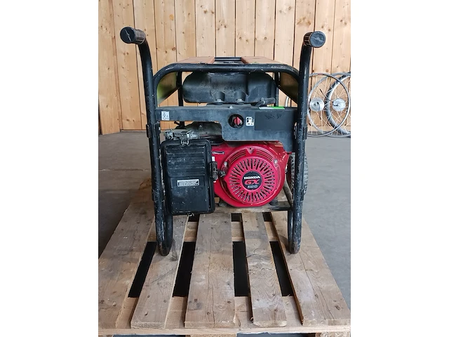 7kva 400 volt aggregaat - afbeelding 9 van  15