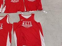 7x basketbaljersey " novatech nets " met 2x nike tas - afbeelding 4 van  10