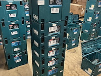 7x bouwgereedschap, 1x 18v accu, 1x lader, m-boxen makita, 2x djv182zj, 1x dhs630zj, 1x dhr242zjv, 2x ddf484zj - afbeelding 1 van  5