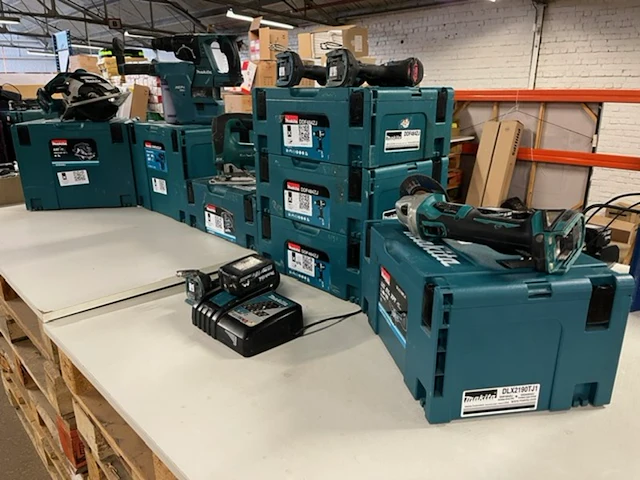 7x bouwgereedschap, 1x 18v accu, 1x lader, m-boxen, makita - afbeelding 16 van  23