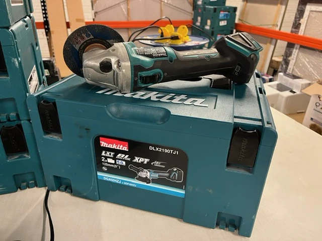 7x bouwgereedschap, 1x 18v accu, 1x lader, m-boxen, makita - afbeelding 19 van  23