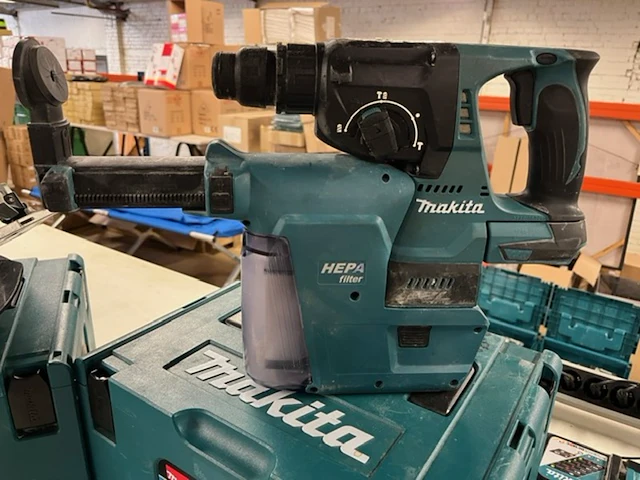 7x bouwgereedschap, 1x 18v accu, 1x lader, m-boxen, makita - afbeelding 9 van  23