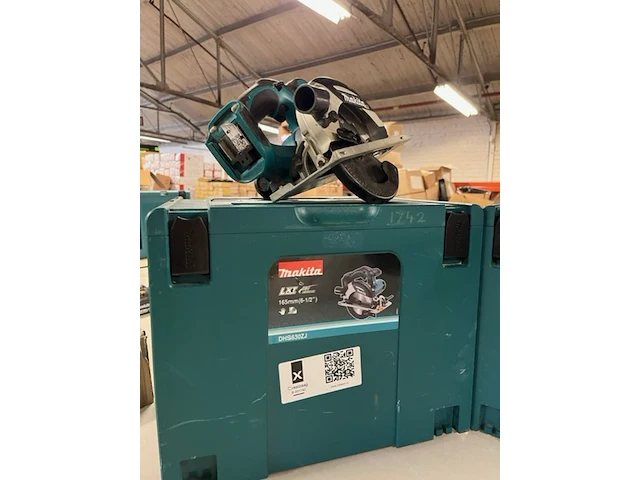 7x bouwgereedschap, 1x 18v accu, 1x lader, m-boxen, makita - afbeelding 4 van  23
