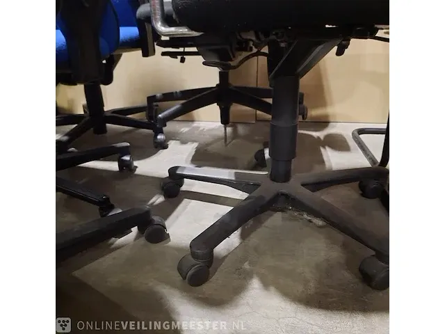 7x bureaustoel o.a. herman miller - afbeelding 7 van  8