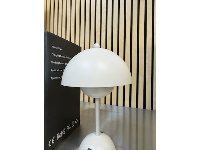 7x design tafellamp verschillende kleuren wit licht, dimbaar en oplaadbaar usb-c wit - afbeelding 4 van  7