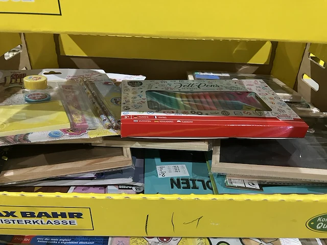 7x dozen kantoorartikelen en boekjes - afbeelding 9 van  12
