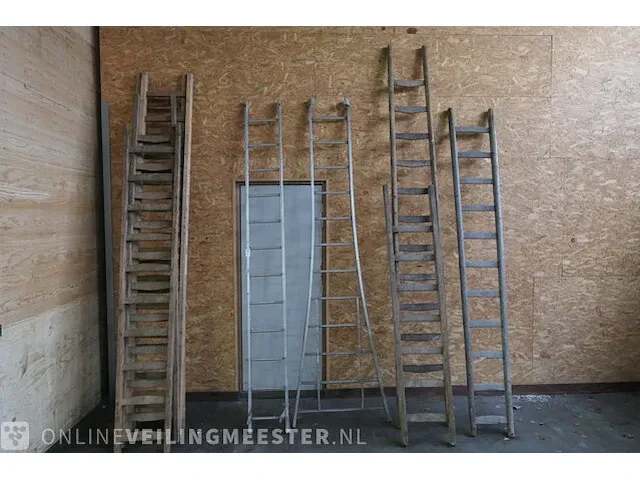 7x houten ladder met 2x aluminium ladder, diverse soorten - afbeelding 1 van  5