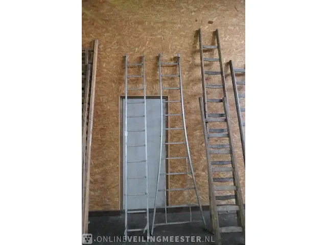 7x houten ladder met 2x aluminium ladder, diverse soorten - afbeelding 4 van  5