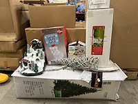 7x kerstartikelen w.o. kerstboom en kerstverlichting - afbeelding 1 van  9