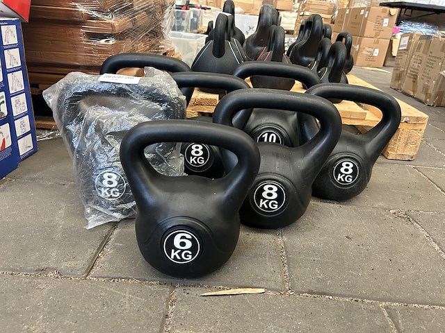 7x kettlebell (2x 10kg, 5x 8kg) - afbeelding 1 van  3