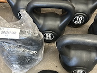 7x kettlebell (2x 10kg, 5x 8kg) - afbeelding 3 van  3