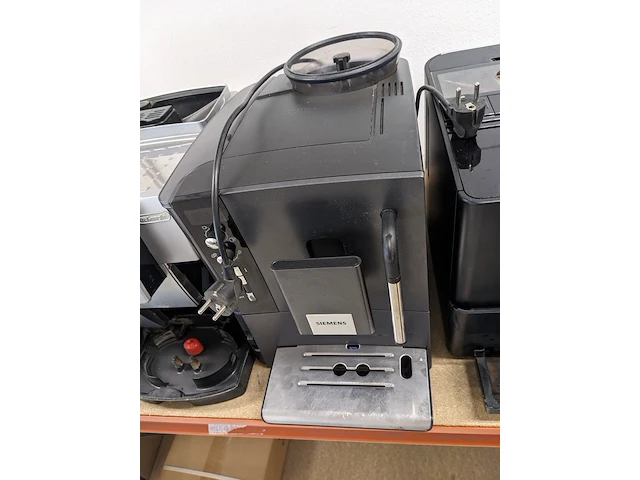 7x koffiemachines, jura, delonghi, siemens, phillips en saeco - afbeelding 3 van  15