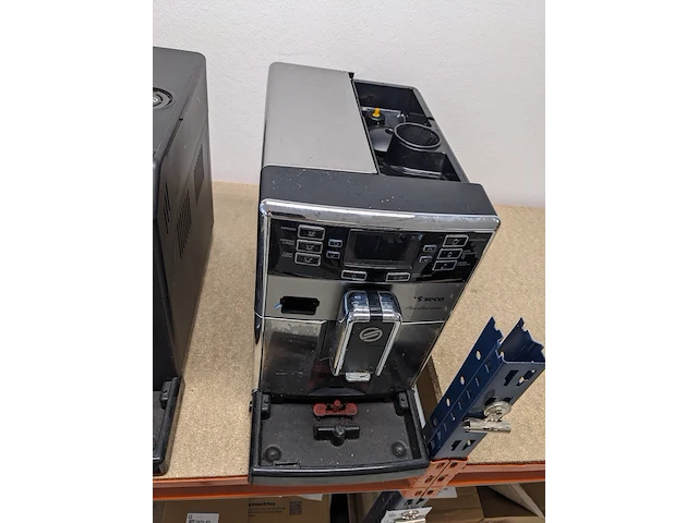 7x koffiemachines, jura, delonghi, siemens, phillips en saeco - afbeelding 9 van  15