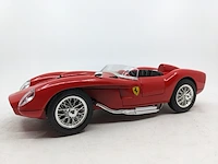7x miniatuur en schaalmodel o.a. ferrari, mercedes - afbeelding 2 van  11