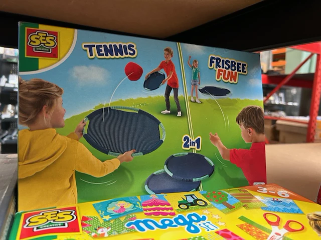 7x speelgoed w.o. tennis frisbee fun w.o. ses, janad - afbeelding 8 van  8