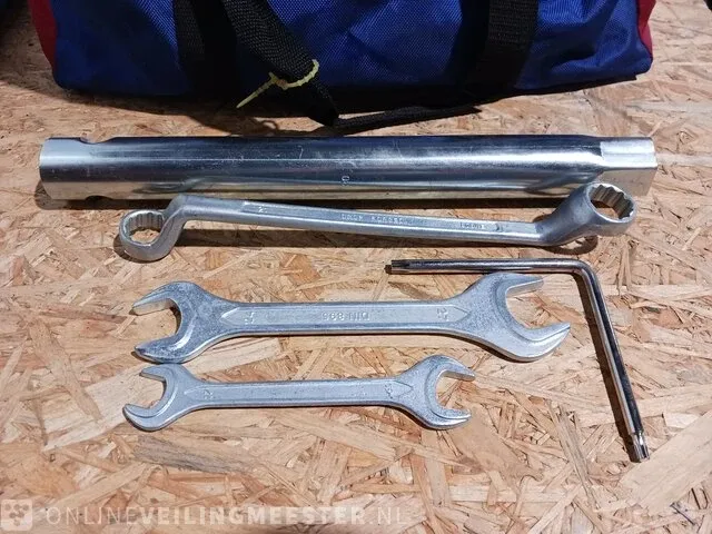 7x tas auto nood uitrusting - afbeelding 16 van  16