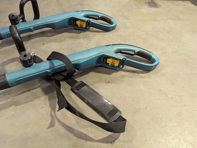 7x tuingereedschap, stihl, husqvarna en makita - afbeelding 18 van  40