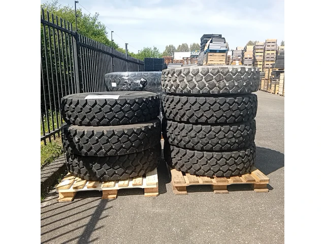 7x vrachtwagenband, michelin, xzl - afbeelding 1 van  15