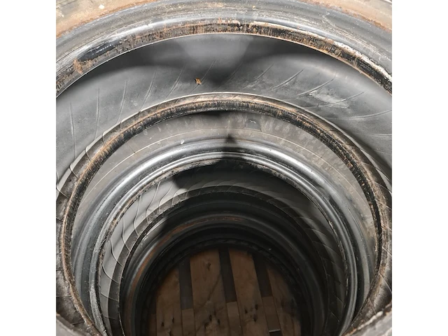 7x vrachtwagenband, michelin, xzl - afbeelding 4 van  5