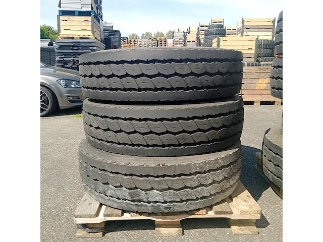7x vrachtwagenband, michelin, xzy-2 - afbeelding 7 van  14