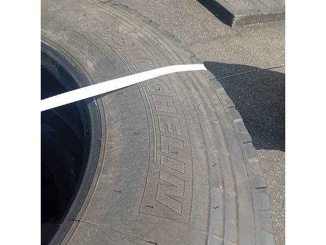 7x vrachtwagenband, michelin, xzy-2 - afbeelding 11 van  14