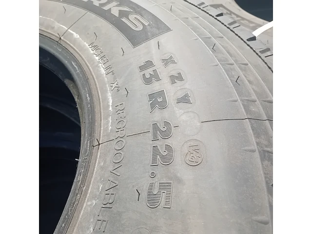 7x vrachtwagenband, michelin, xzy-2 - afbeelding 12 van  14
