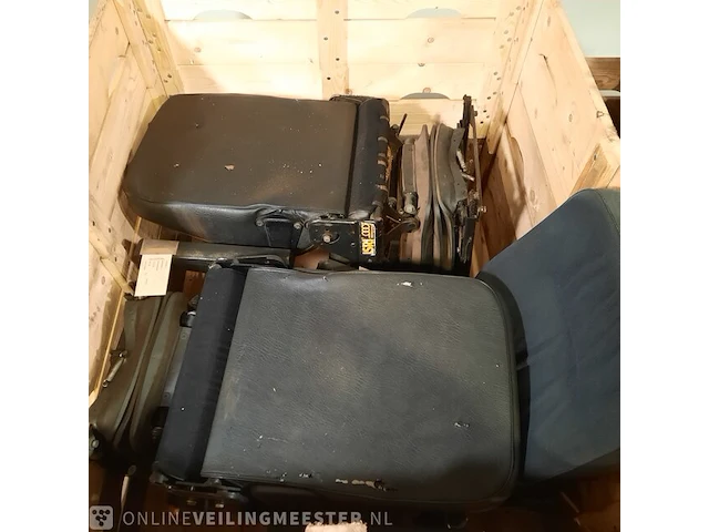 7x vrachtwagenstoel o.a isri/daf - afbeelding 2 van  8