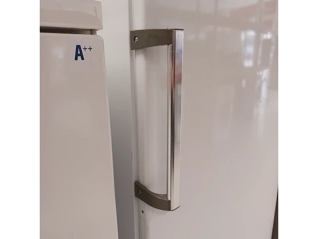 8 laden vriezer, siemens, gs40na3102 - nofrost a++ - afbeelding 2 van  7