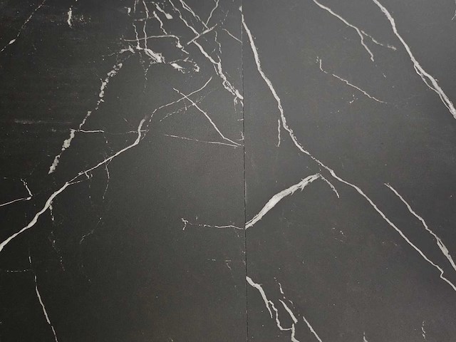 8 m2 pvc spc click tegel - 610 x 305 x 4 mm - afbeelding 1 van  3