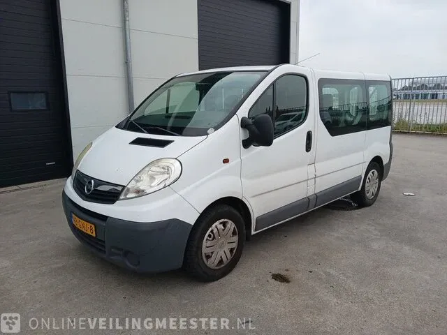 8 persoons bus opel, vivaro combi 2.5 cdti l1h1, bouwjaar 2008 - afbeelding 1 van  56