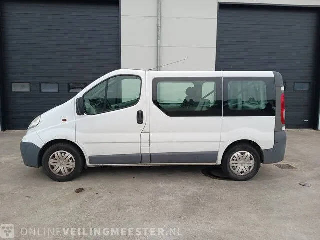 8 persoons bus opel, vivaro combi 2.5 cdti l1h1, bouwjaar 2008 - afbeelding 2 van  56