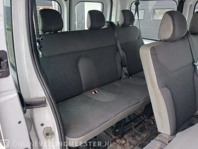 8 persoons bus opel, vivaro combi 2.5 cdti l1h1, bouwjaar 2008 - afbeelding 47 van  56