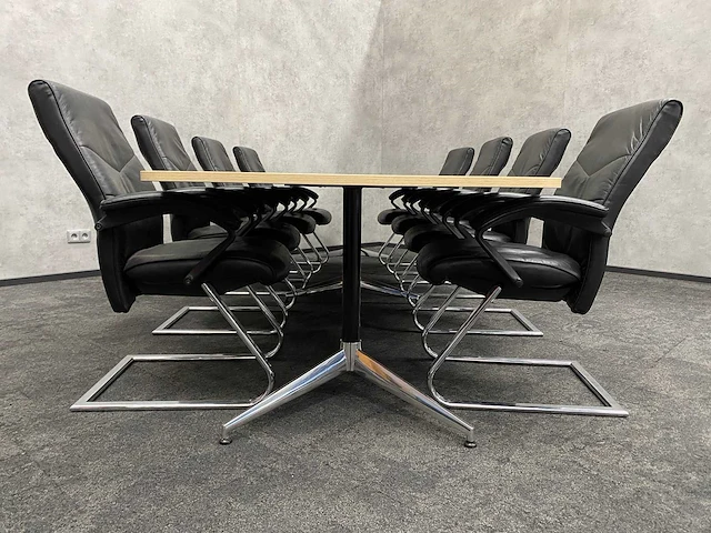 8 persoons lederen conferentieset 370x120 - afbeelding 15 van  27