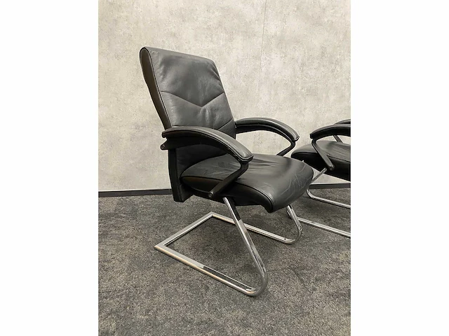 8 persoons lederen conferentieset 370x120 - afbeelding 21 van  27