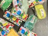 8 speelgoedautos in zakje met header - afbeelding 1 van  5