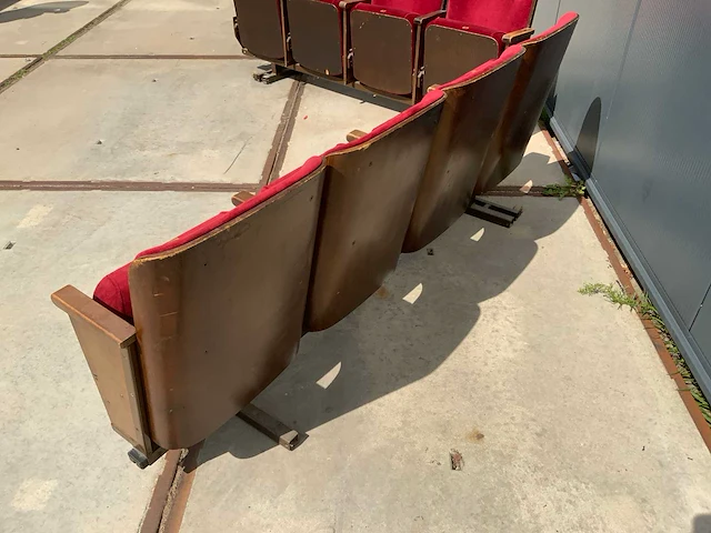8 theaterstoelen - afbeelding 11 van  12