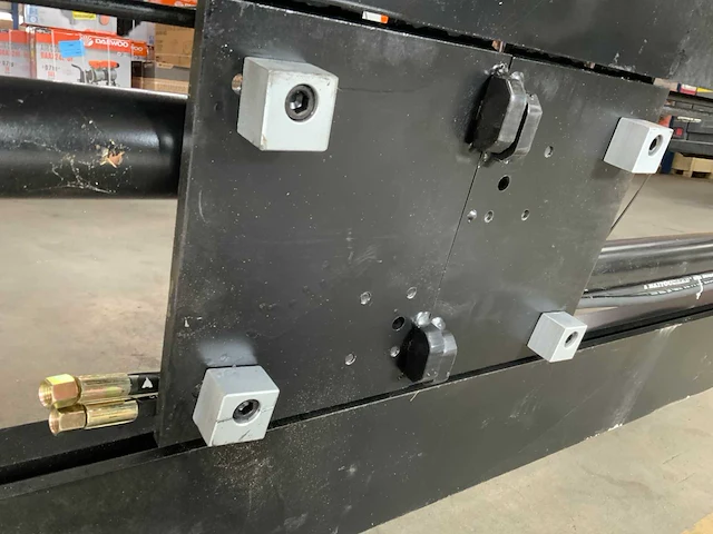8 tons vorkversteller fem 4 - afbeelding 2 van  16