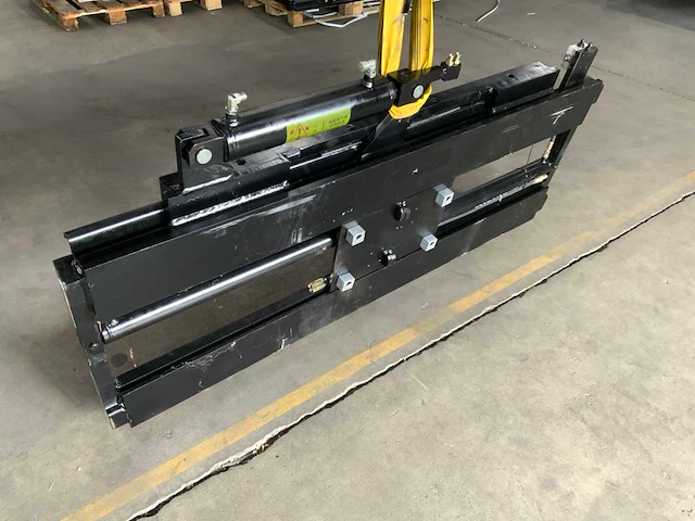 8 tons vorkversteller fem 4 - afbeelding 1 van  16