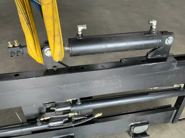 8 tons vorkversteller fem 4 - afbeelding 7 van  16