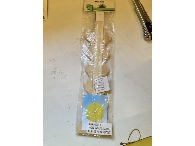 8 x vouwwaaier geel 68cm retour uit verkoop - afbeelding 3 van  7