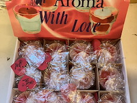 8 x12 hartkaarsje in mooie showdoos totaal 96 kaarsjes - afbeelding 6 van  9