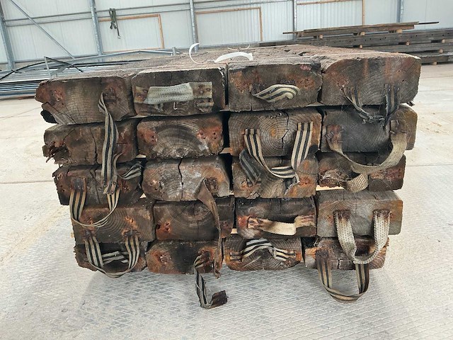 80 balken amerikaans grenenhout 300x30x15cm - afbeelding 12 van  13