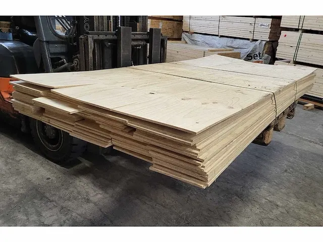 80 m2 radiata pine 9mm - afbeelding 2 van  6