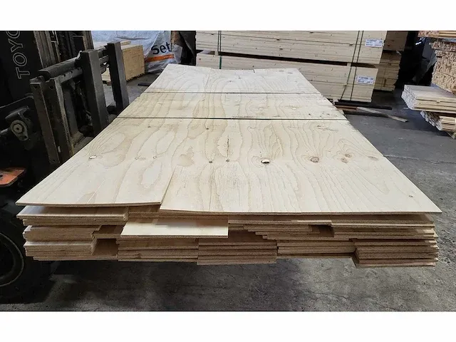 80 m2 radiata pine 9mm - afbeelding 4 van  6