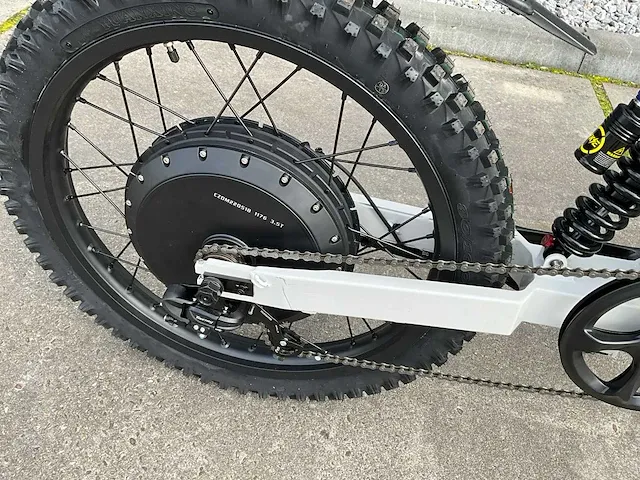 8000w trident stealth bomber elektrische mountainbike - afbeelding 15 van  15